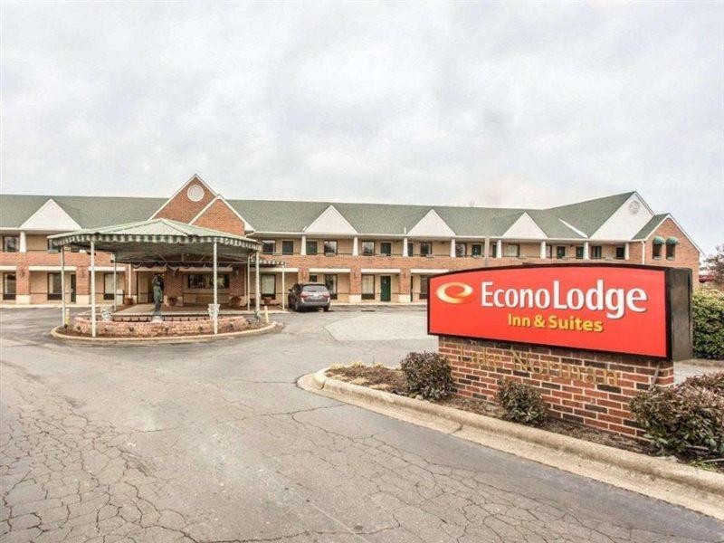 Red Roof Inn & Suites Cornelius - Lake Norman Zewnętrze zdjęcie