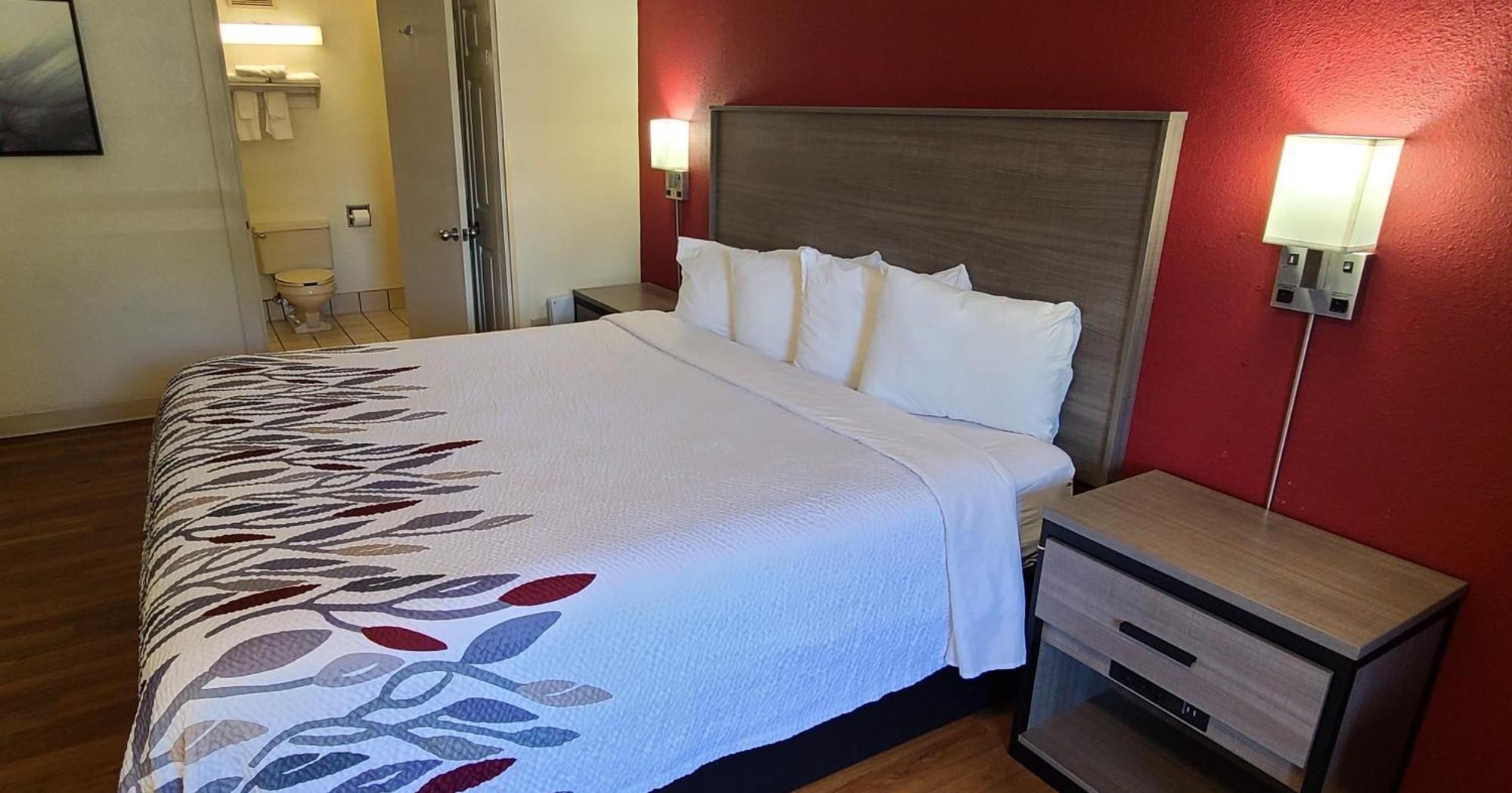 Red Roof Inn & Suites Cornelius - Lake Norman Zewnętrze zdjęcie