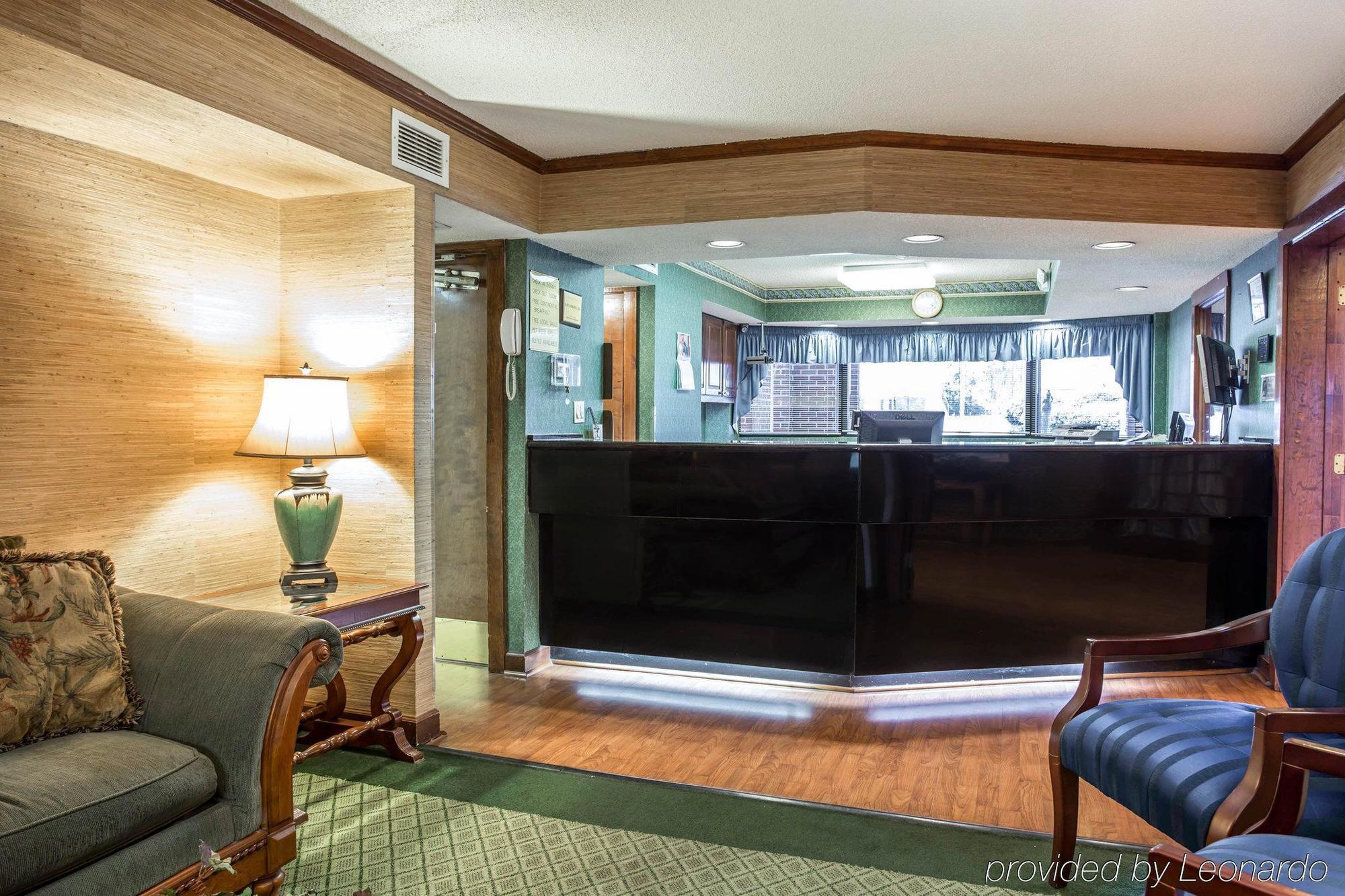 Red Roof Inn & Suites Cornelius - Lake Norman Zewnętrze zdjęcie